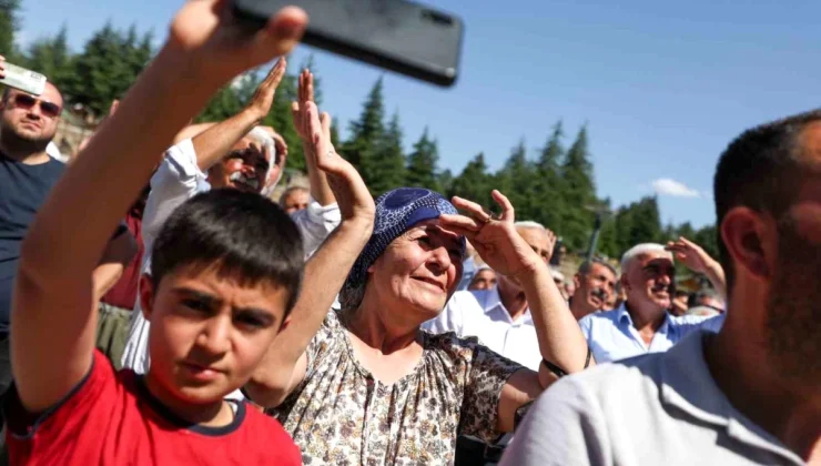 CHP Genel Başkanı Özel, Doğanşehir ilçesini ziyaret etti