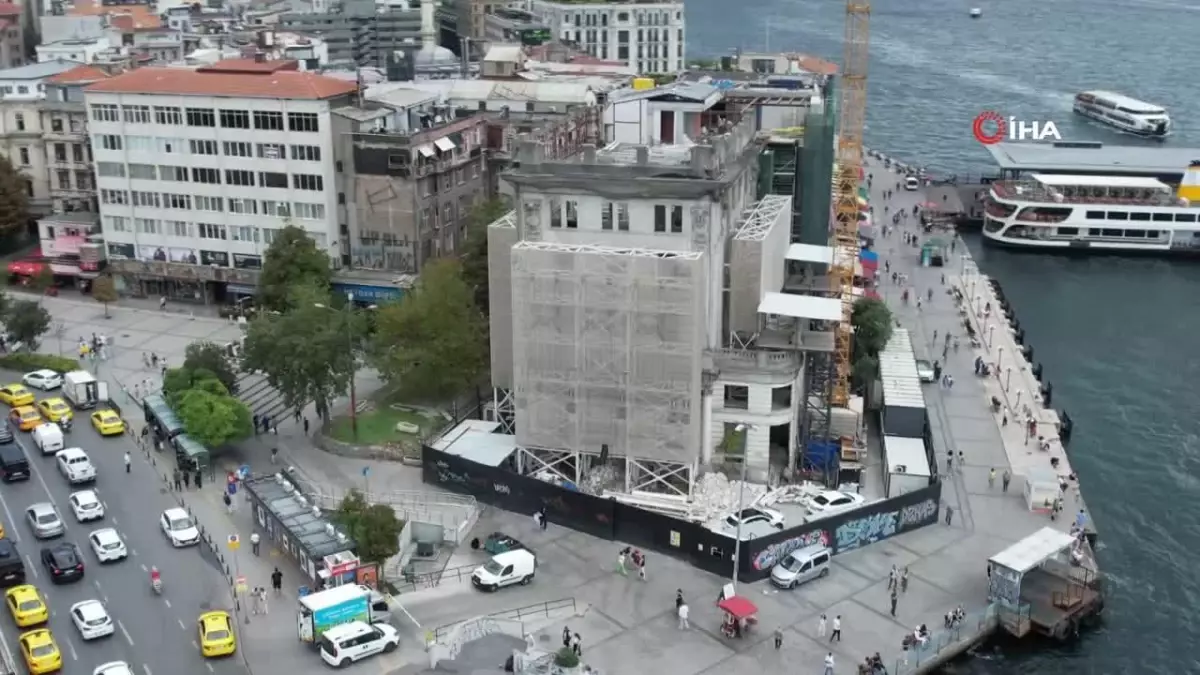 Karaköy’de Yıkılan Cami Yeniden İnşa Edilecek mi?