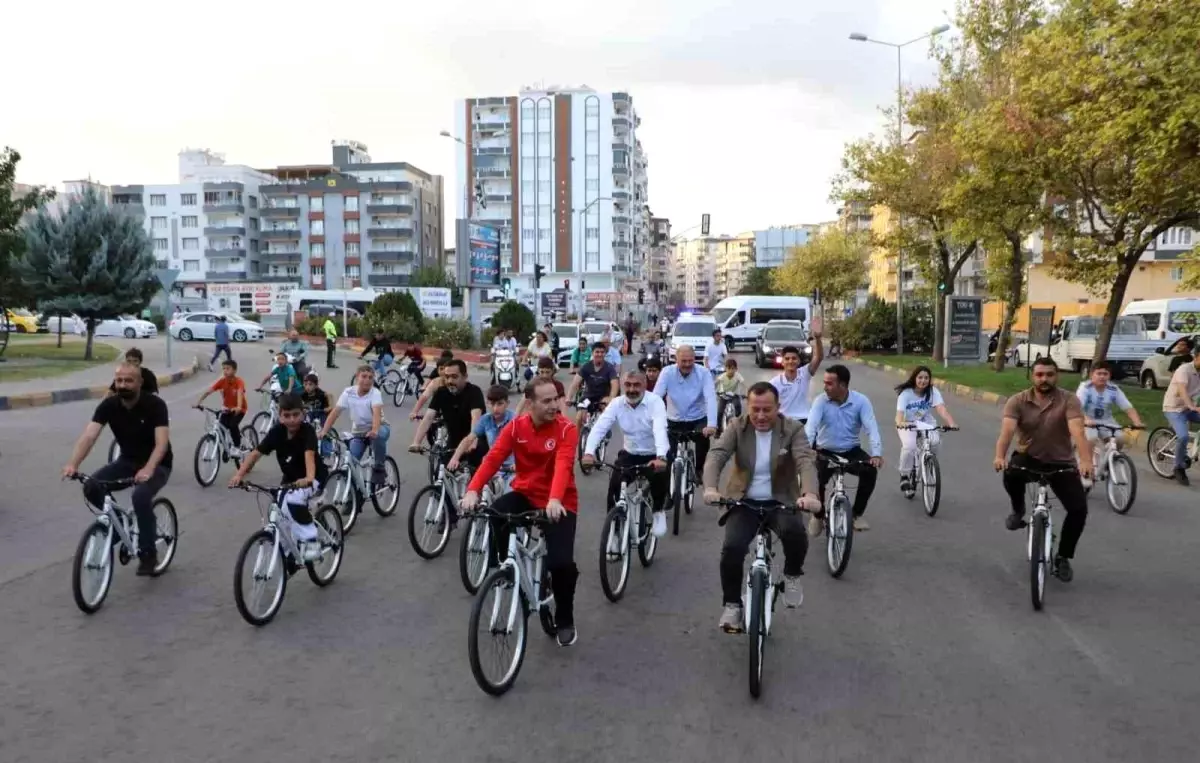 Nizip’te Avrupa Hareketlilik Haftası Bisiklet Sürüşü ile Kutlandı