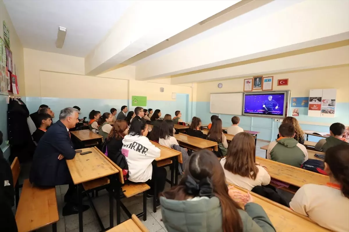 Amasya’da ‘Dersimiz Cumhuriyet’e Doğru’ Filmi Gösterimi